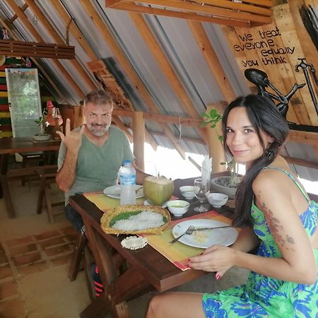 Dinna Nature Hostel 시기리야 외부 사진
